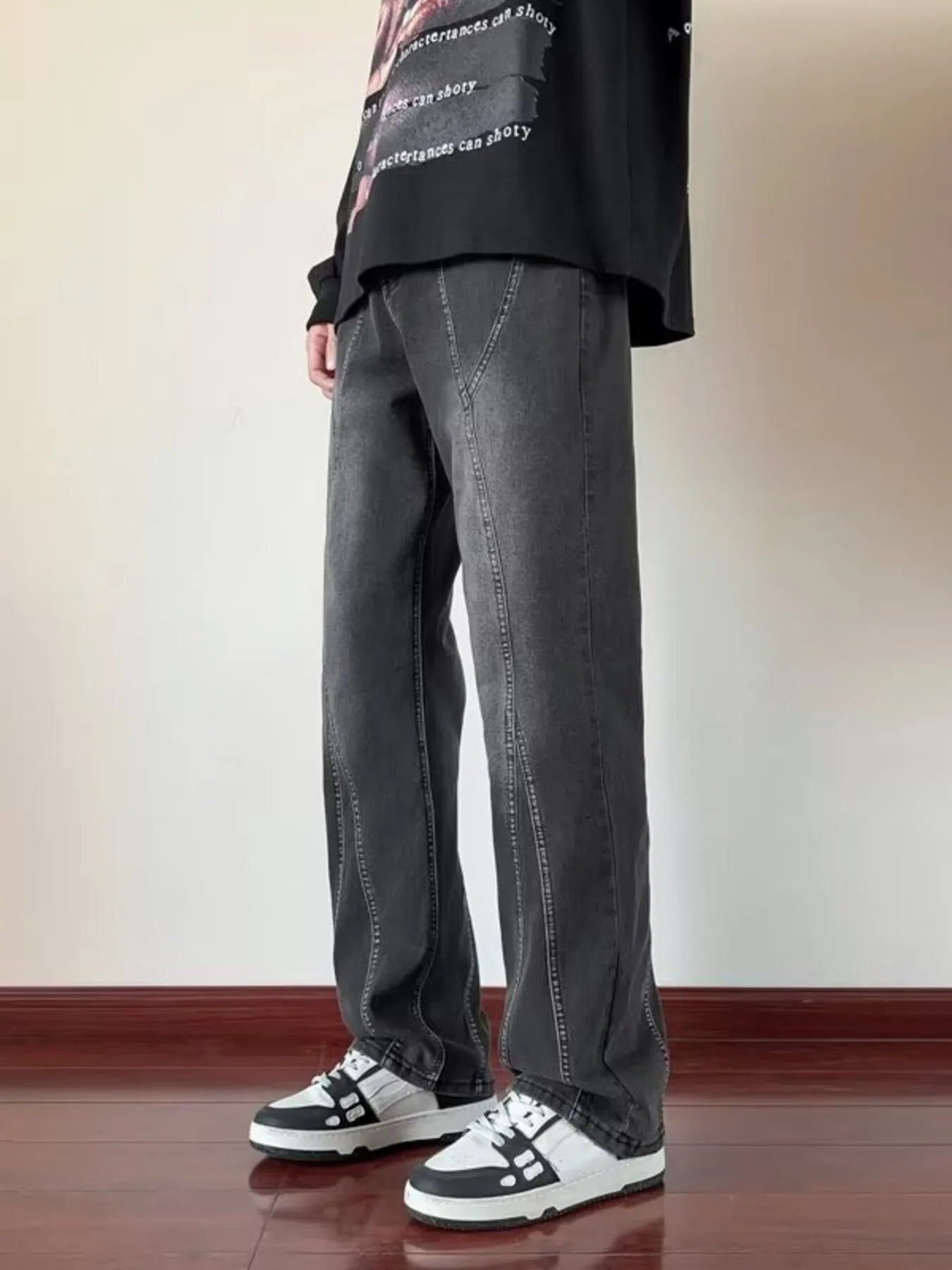 Relaxed Fit Straight Leg Men's Jeans