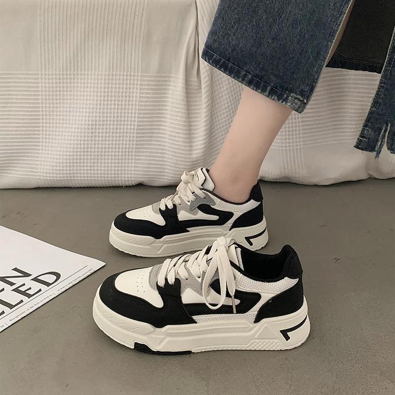 Stylish Comfortable Women's Sneakers - VogeLuxe