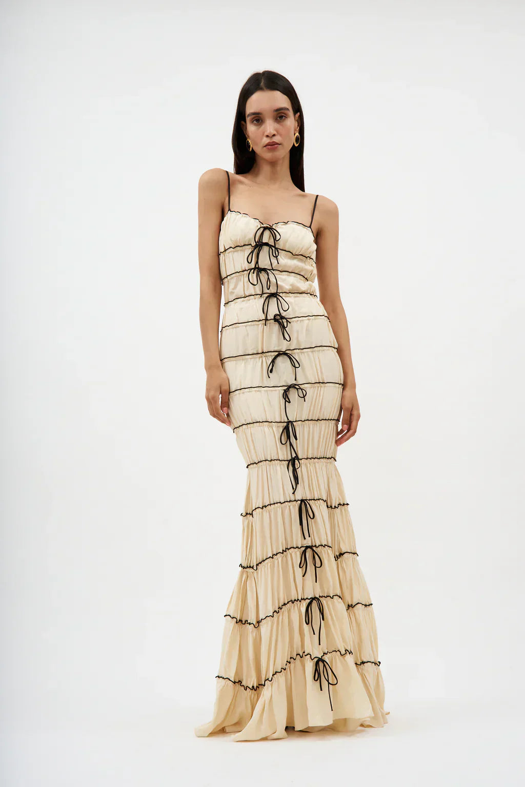 Ladies Beautiful Long Flowy Evening Gown - VogeLuxe