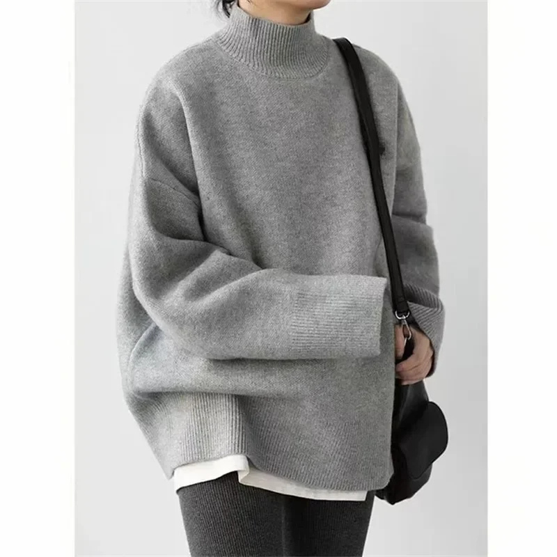 Cozy Women's Large Knit Turtleneck Jumper