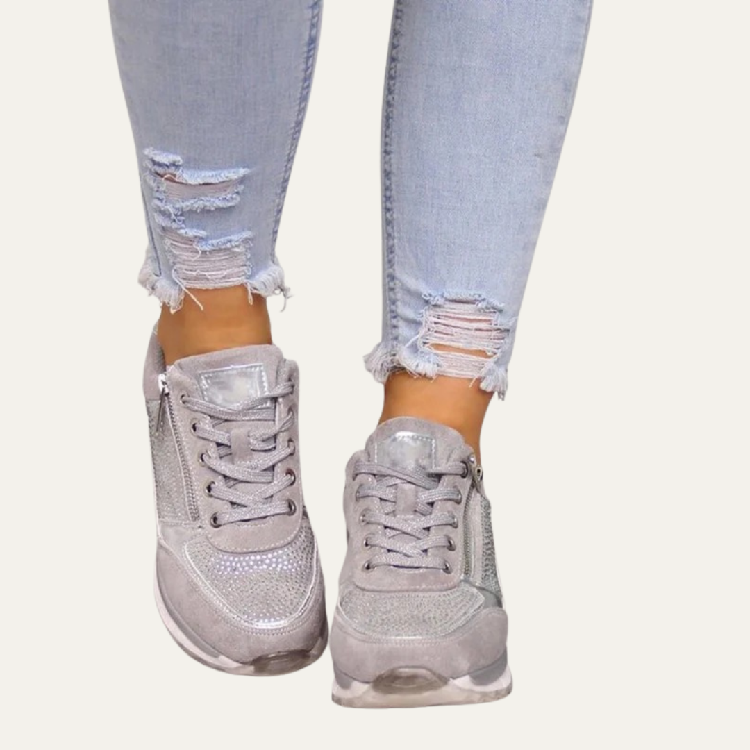 VogeLuxe | Women’s Minimalist Lace Up Platform Sneakers