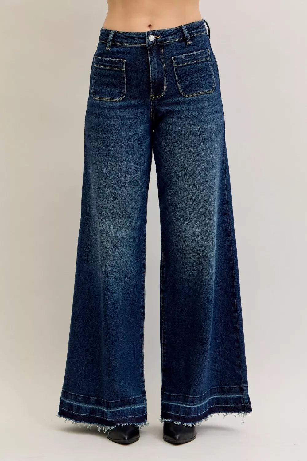 Women's Comfortable Wide Leg Jeans with Front Pocket Detail - VogeLuxe