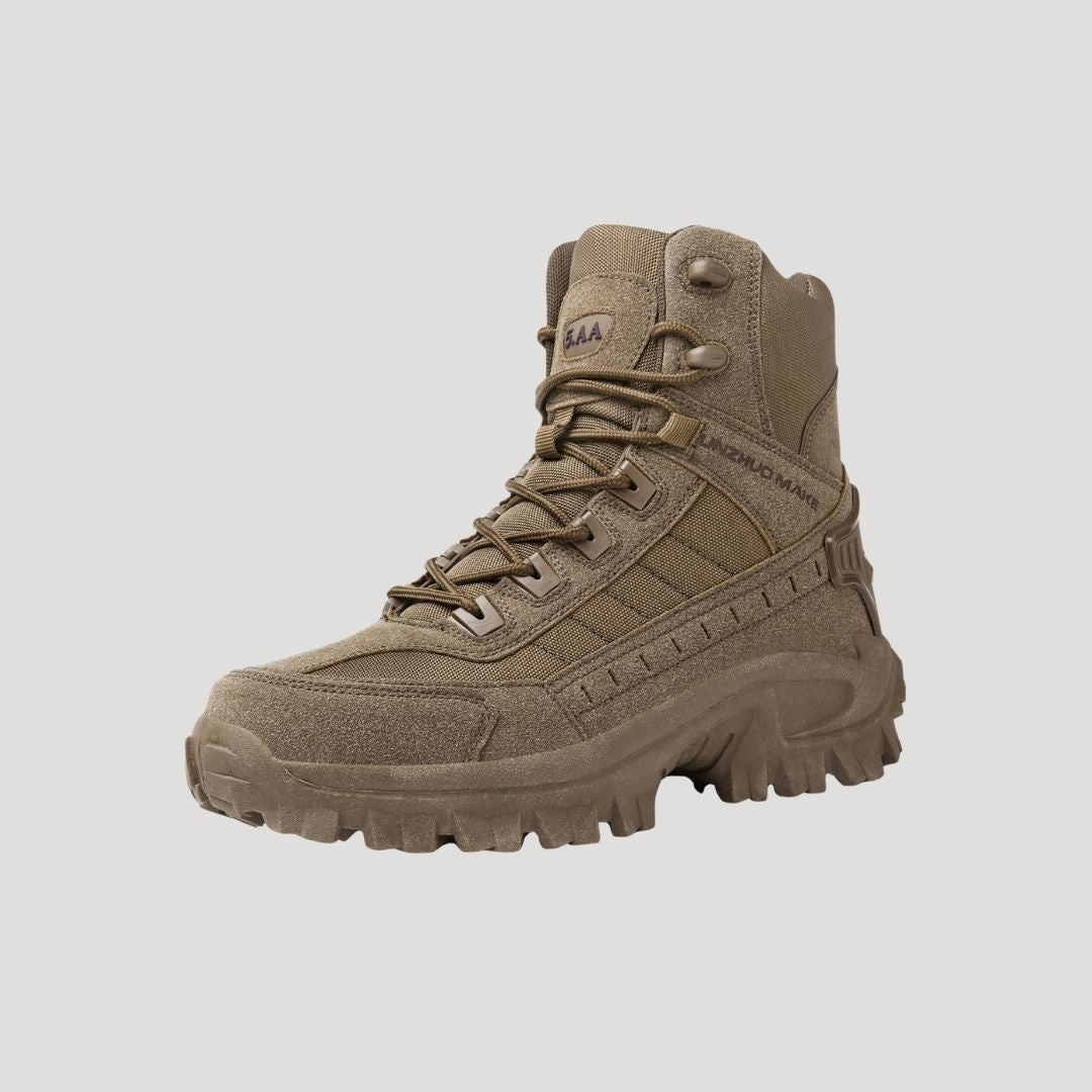 Insulated Water Resistant Hiking Boots Winter Tread