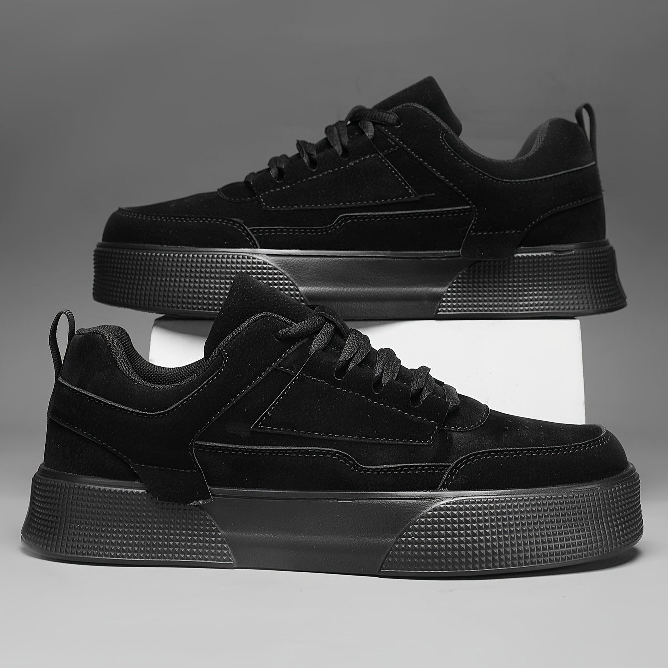 Men's Cushioned Grip Athletic Walking Shoes