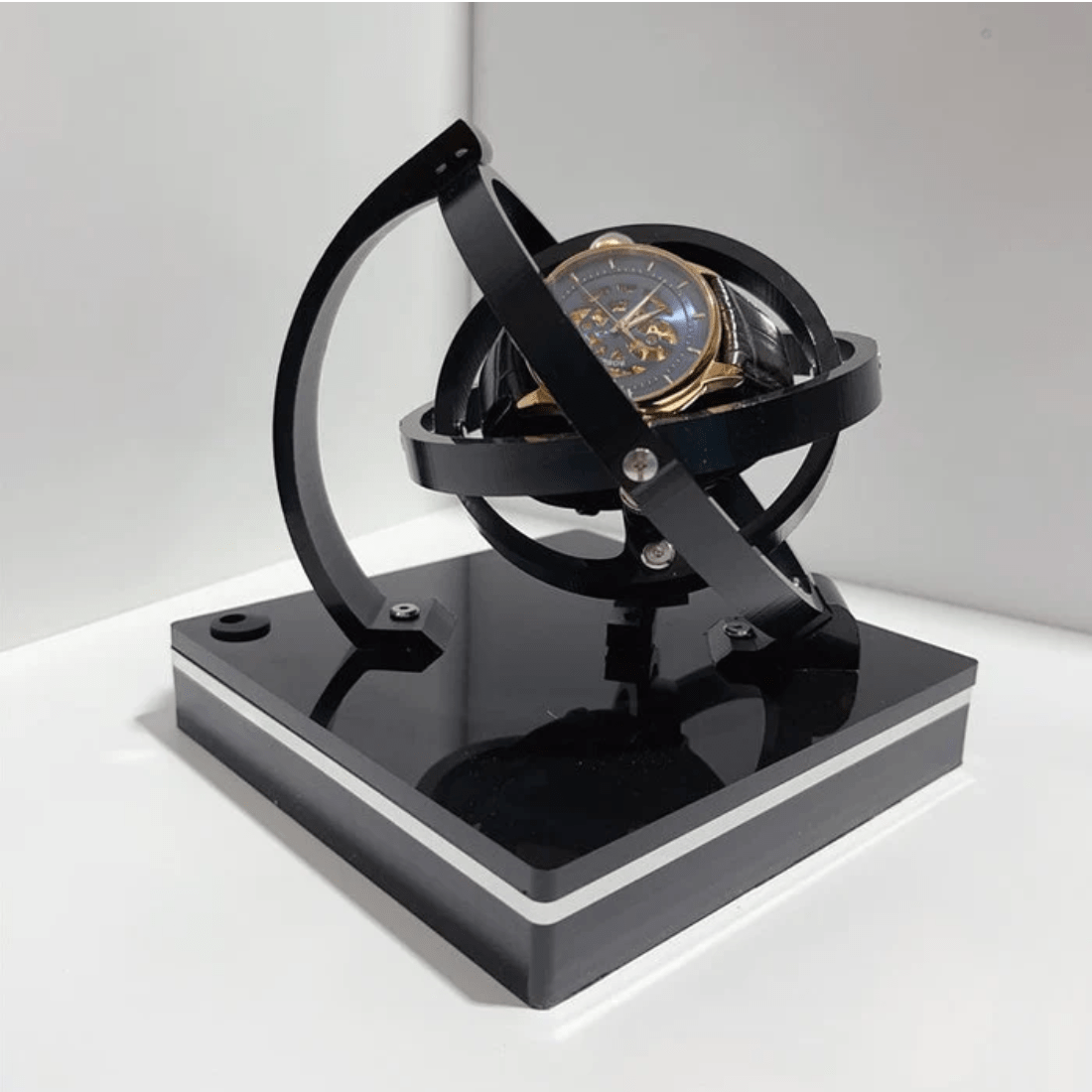 Smart Watch Winder Box for Men's Timepieces - VogeLuxe
