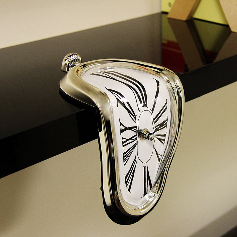 Unique Melted Wall Clock Decor - VogeLuxe