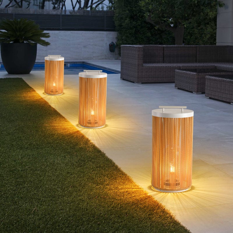 Premium Solar Powered Garden Lamp - VogeLuxe