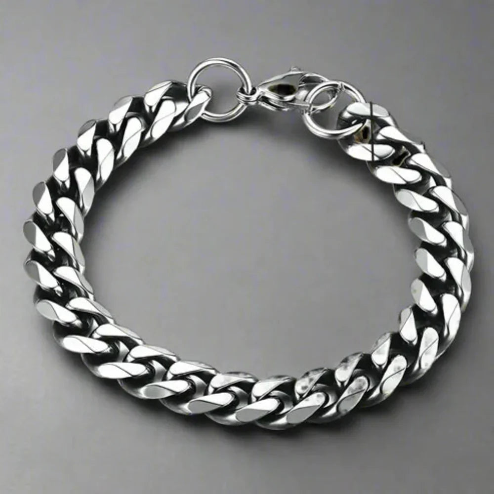 Fashionable Chain Link Ladies Bracelet