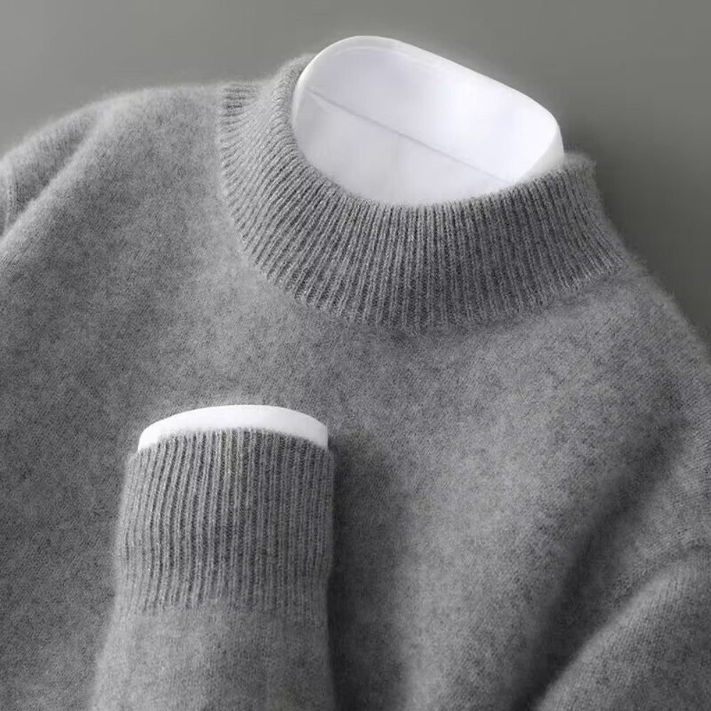 Soft Women's Crew Neck Cashmere Sweater