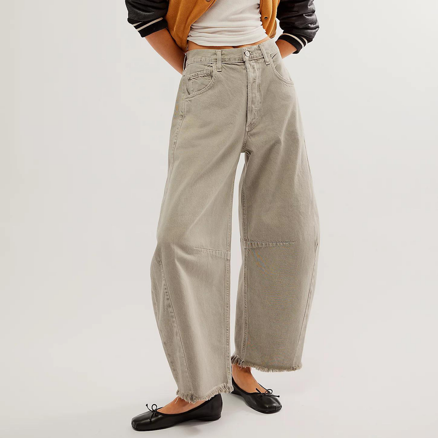 Relaxed Fit Distressed Wide Leg Women's Jeans