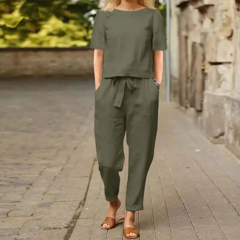Chic Women's Jumpsuit Outfit