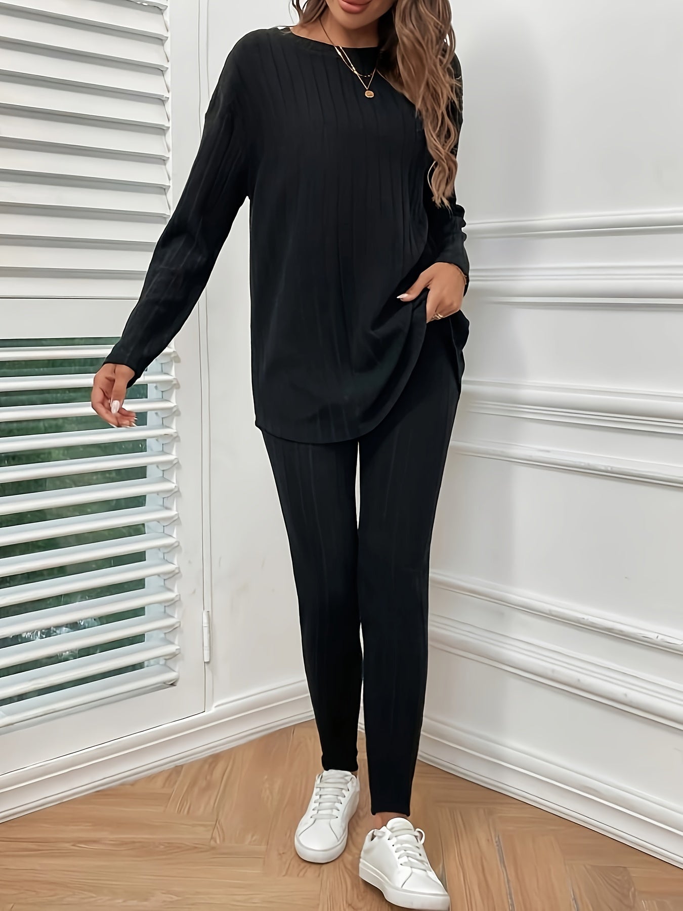 Comfy Women's 2-Piece Long Sleeve Tee and High Waist Pants Set - BritishElegance