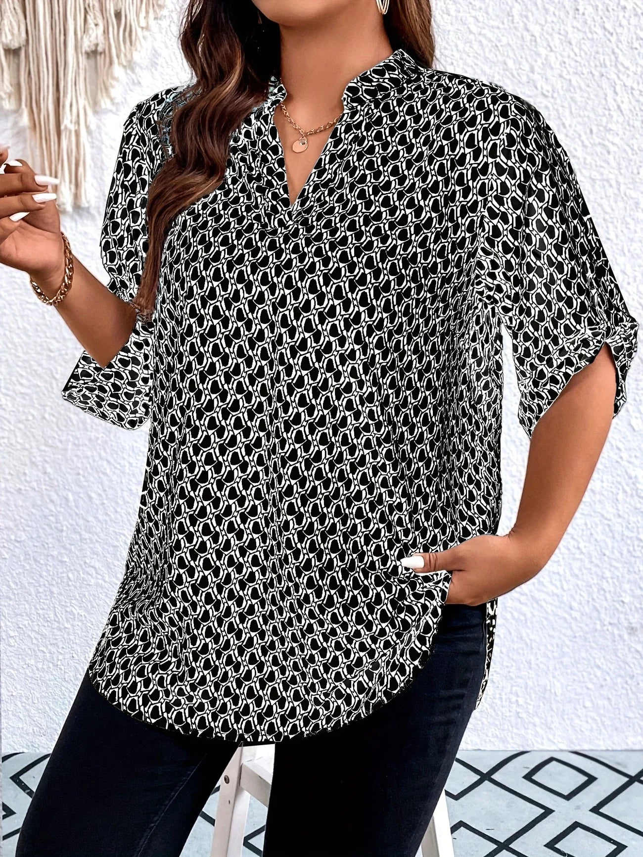 Comfortable Women's Relaxed Fit V-Neck Blouse
