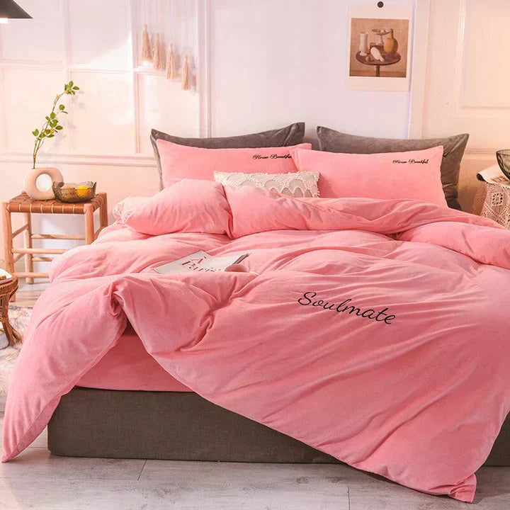 Soft Plush Duvet Cover for Comfortable Sleep