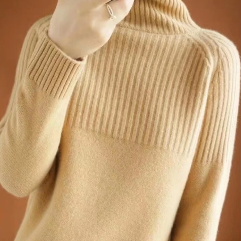 Soft Women's Warm Winter Turtleneck Sweater
