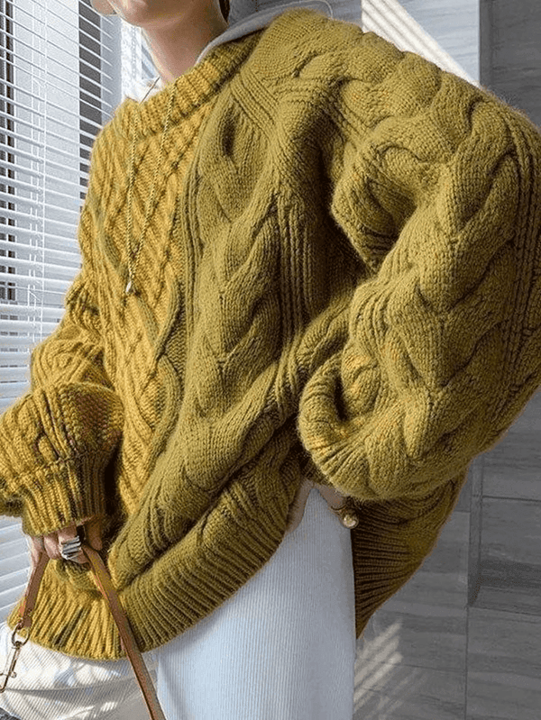 Relaxed Fit Women's Long Sleeve Sweater