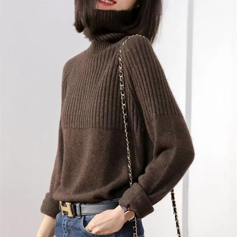 Soft Women's Warm Winter Turtleneck Sweater