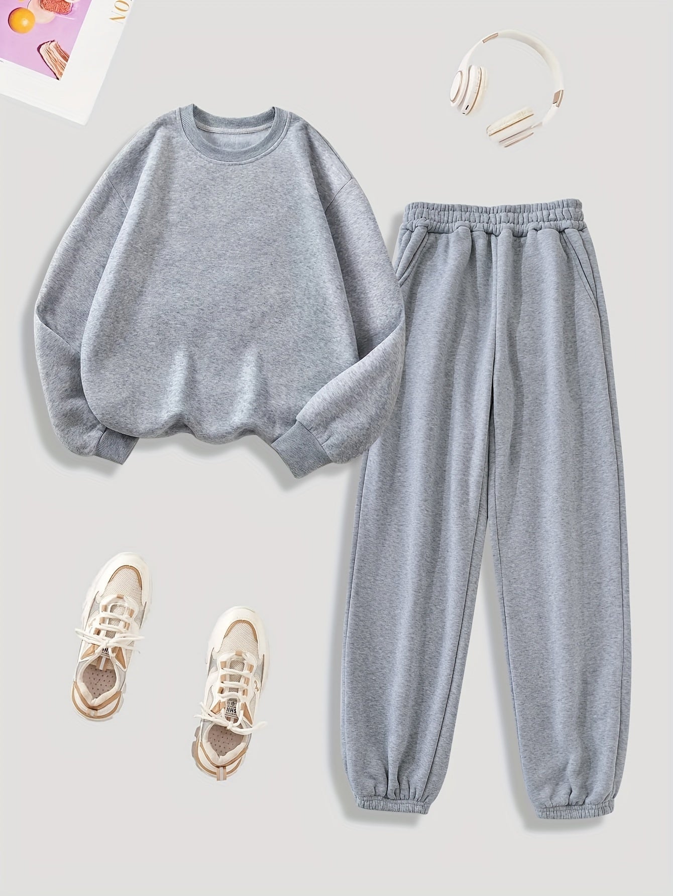 Soft Women's Jogging Suit Relaxed Fit Outdoor Wear