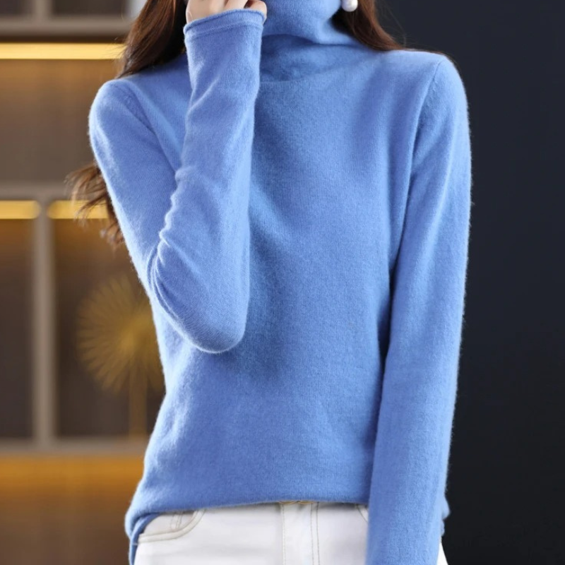 Soft Women's Winter Crew Neck Wool Sweater