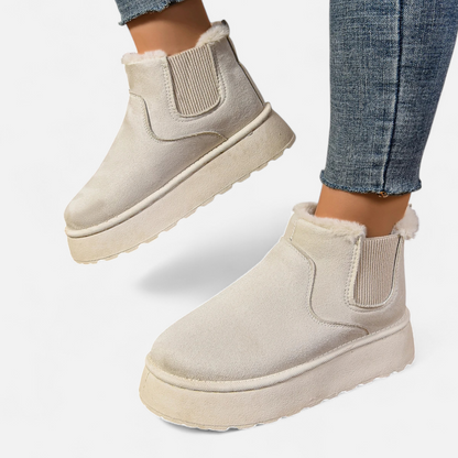 Comfortable Women's Low Heel Faux Fur Boots - VogeLuxe
