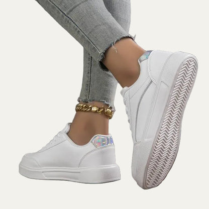 VogeLuxe | Women’s Sleek Low Top Platform Sneaker