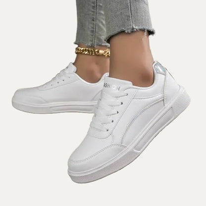 VogeLuxe | Women’s Sleek Low Top Platform Sneaker
