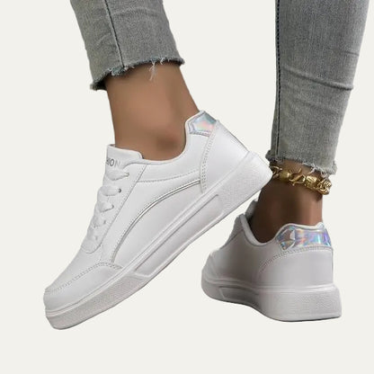 VogeLuxe | Women’s Sleek Low Top Platform Sneaker