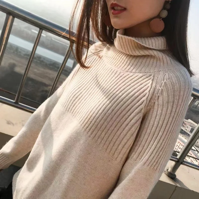 Soft Women's Warm Winter Turtleneck Sweater
