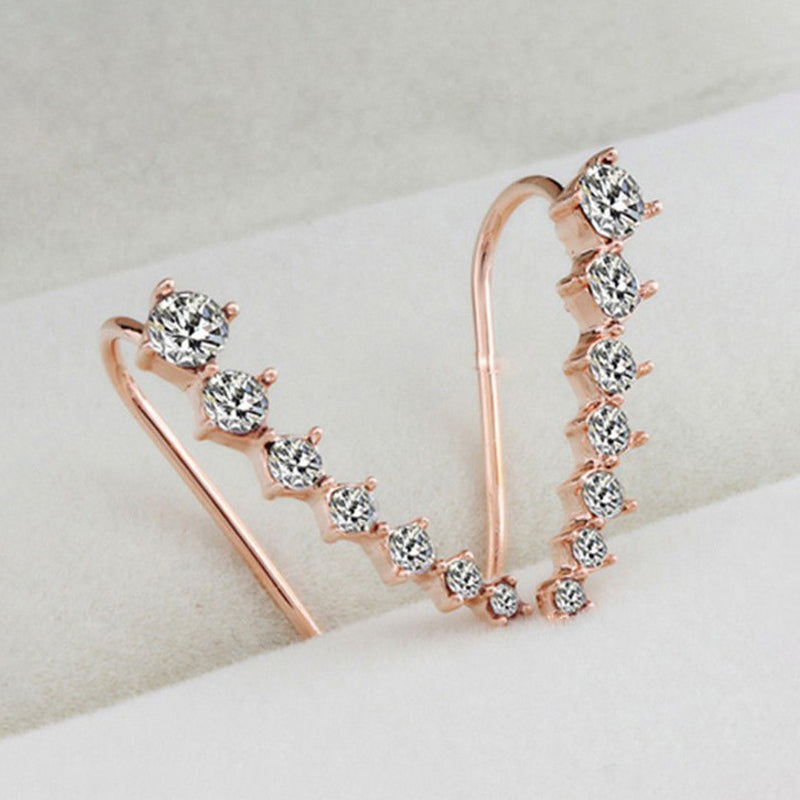 Sparkling Diamond Stud Earrings - VogeLuxe