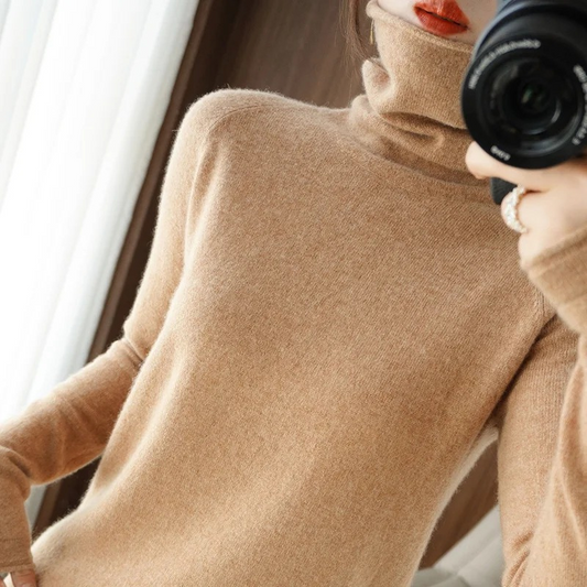 Warm Crew Neck Women's Sweater for Winter - VogeLuxe