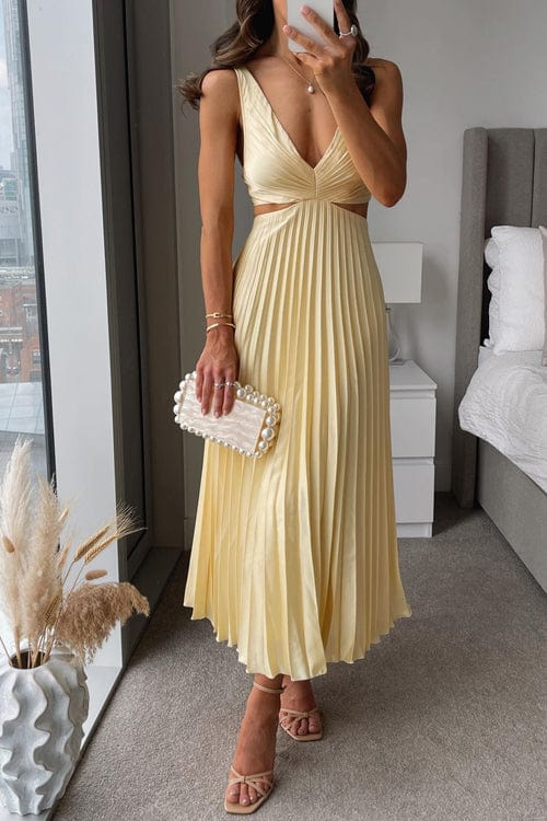 Sanne | Chic Flared Knee Length Dress - VogeLuxe