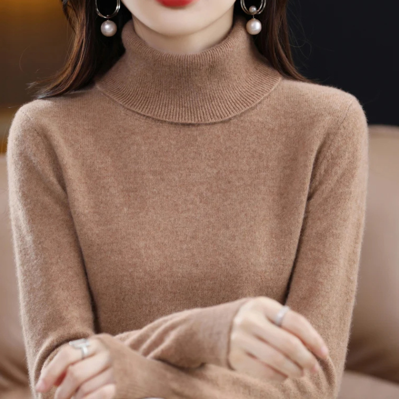 Soft Women's Winter Wool Sweater - VogeLuxe