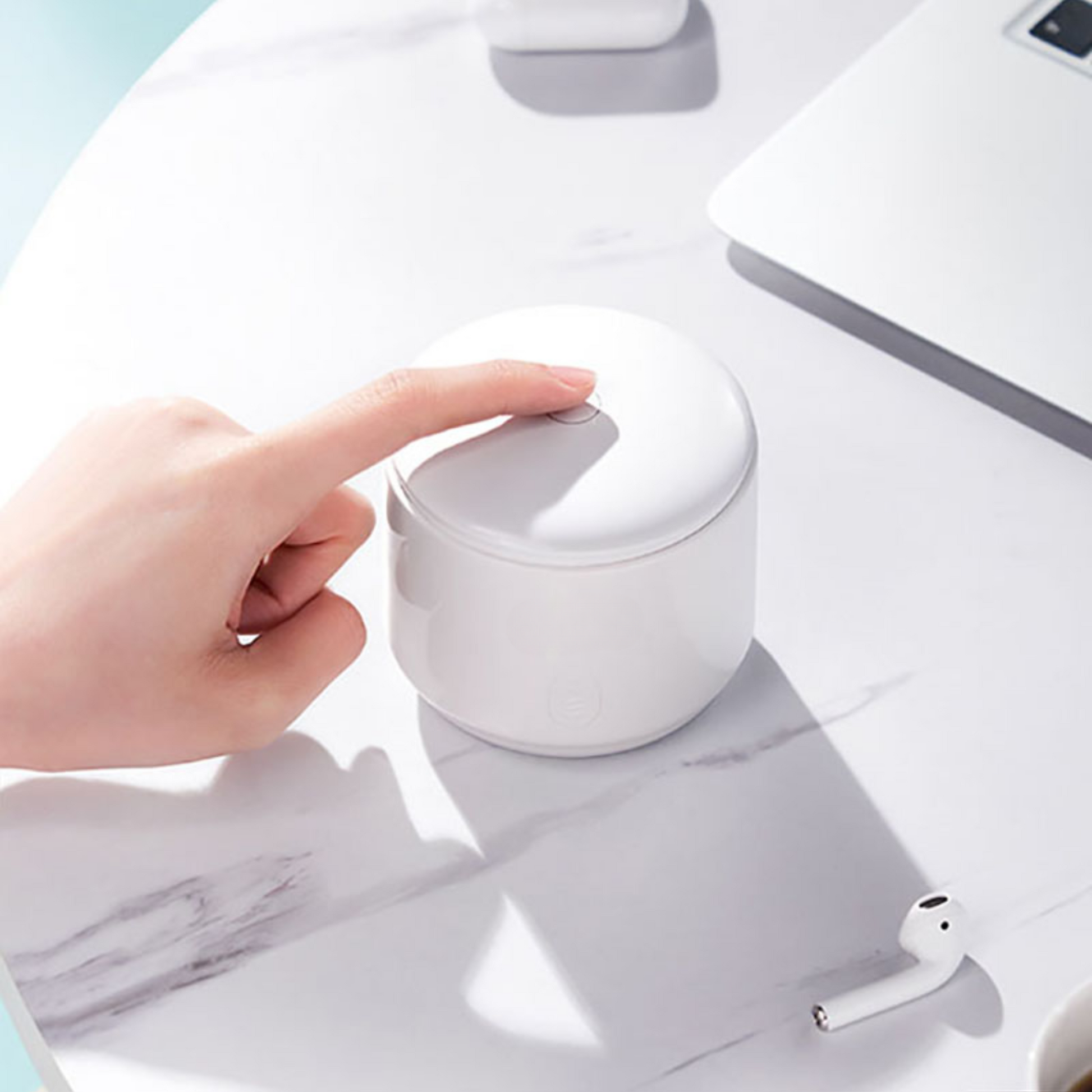 Advanced UV Sanitizing Ultrasonic Cleaning Device - VogeLuxe