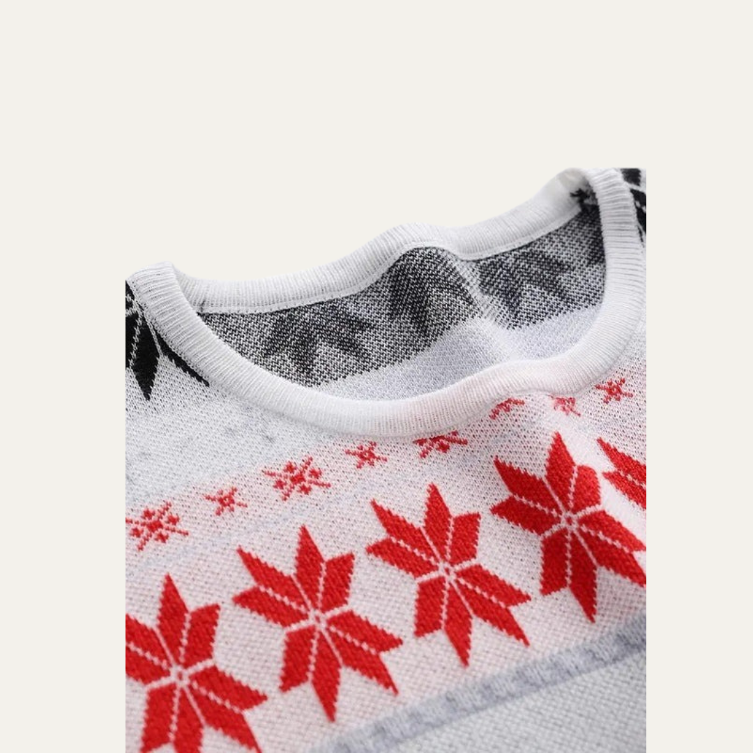 VogeLuxe | Men’s Classic Reindeer Knit Christmas Sweater