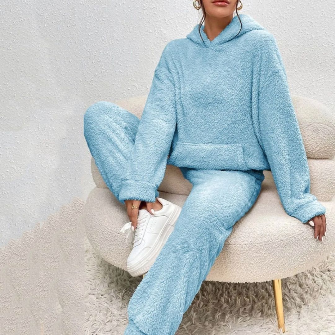 Soft Warm Women's Fleece Tracksuit Set - VogeLuxe