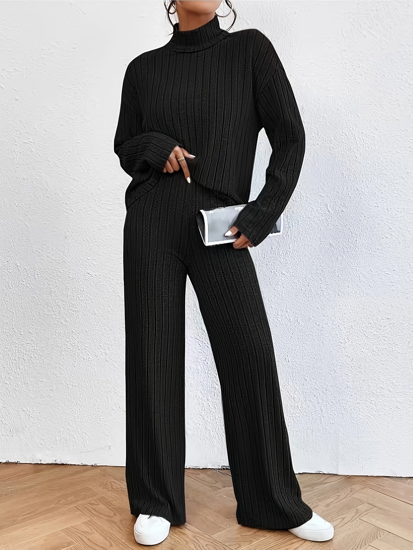 Comfy Women's 2 Piece Tee and Pant Set - VogeLuxe