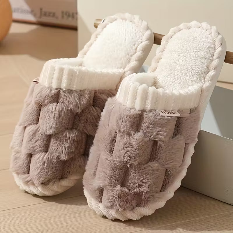 Cozy Plush Women's Slippers – Comfortable Fuzzy Home Shoes