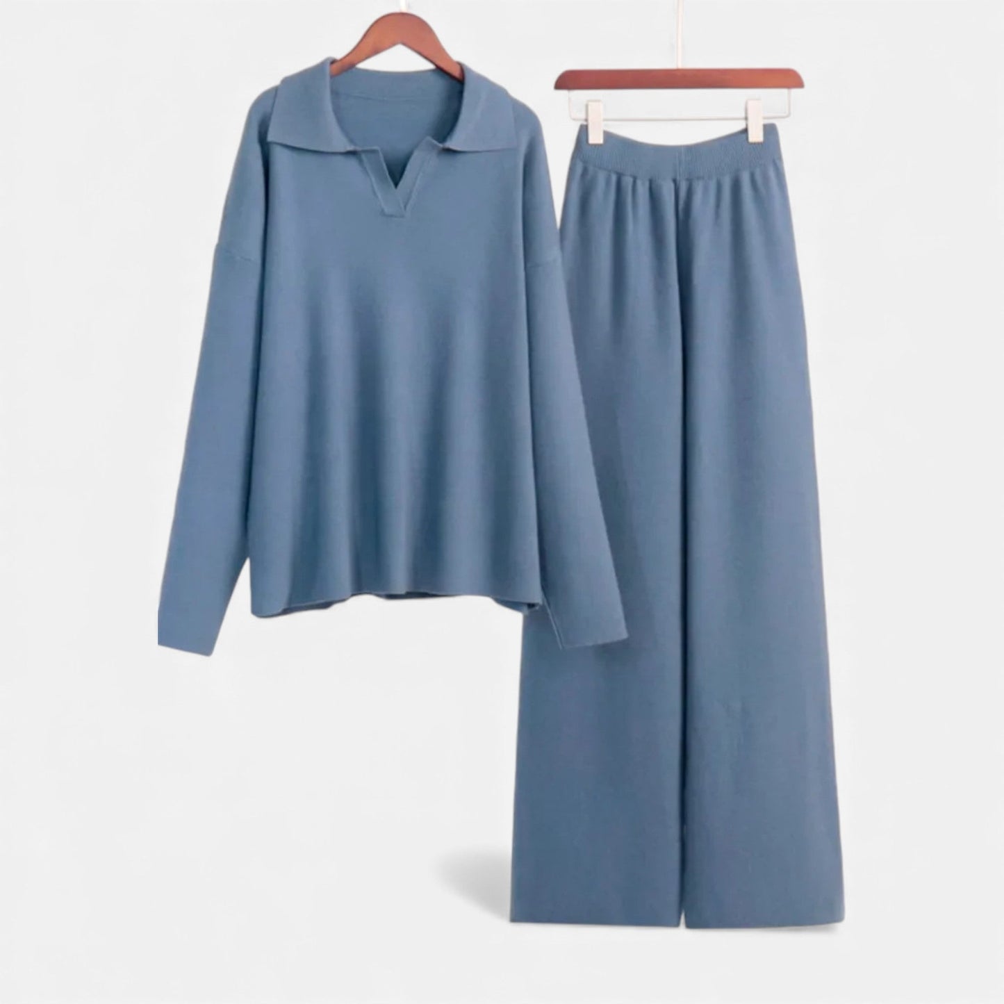 Soft Women's Polo Loungewear Set with Classic Knit Design