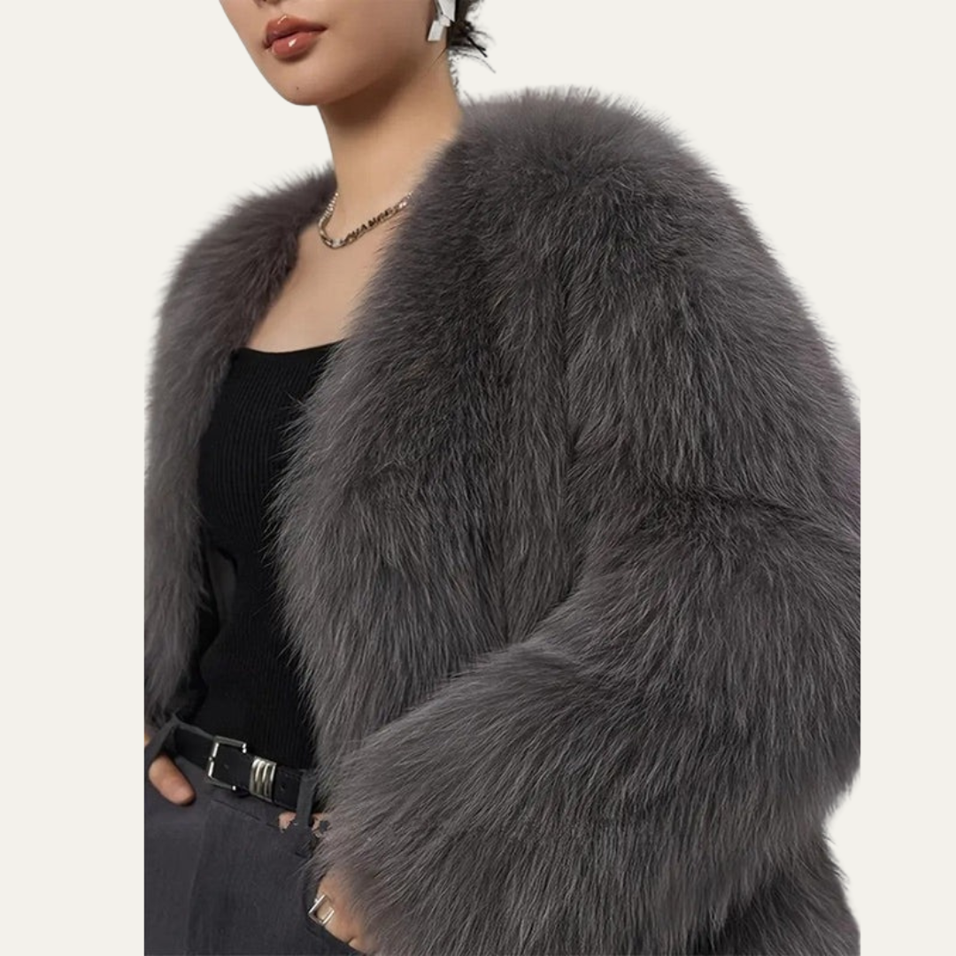 VogeLuxe | Women’s Cropped Fur Jacket