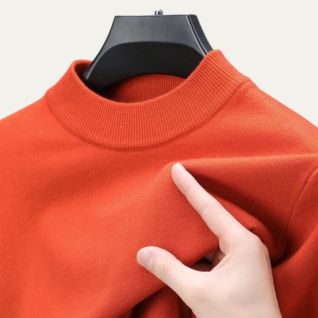 VogeLuxe | Men’s Minimalist Fine Gauge Crewneck Sweater
