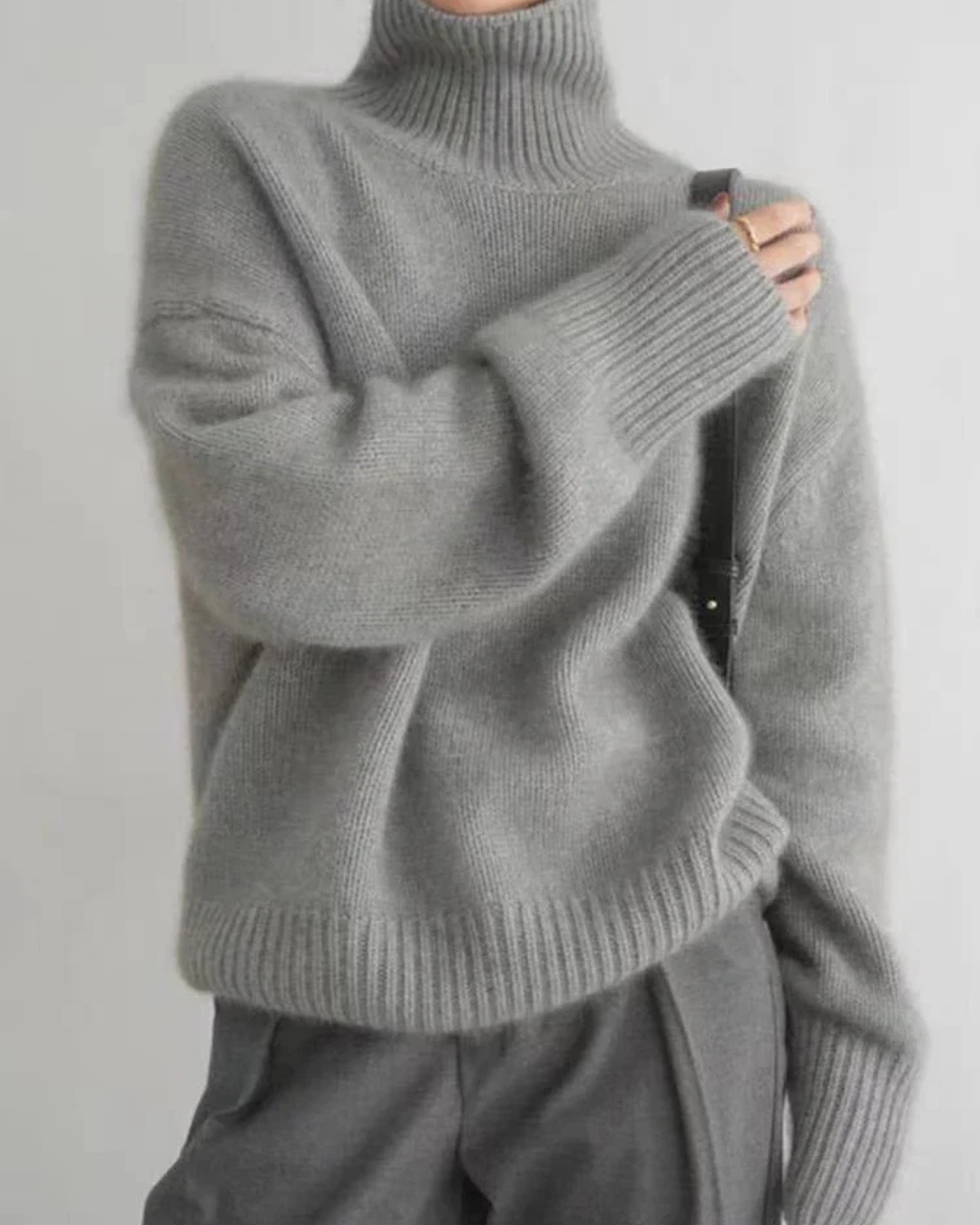 Cozy Women's Large Turtleneck Jumper Sweater