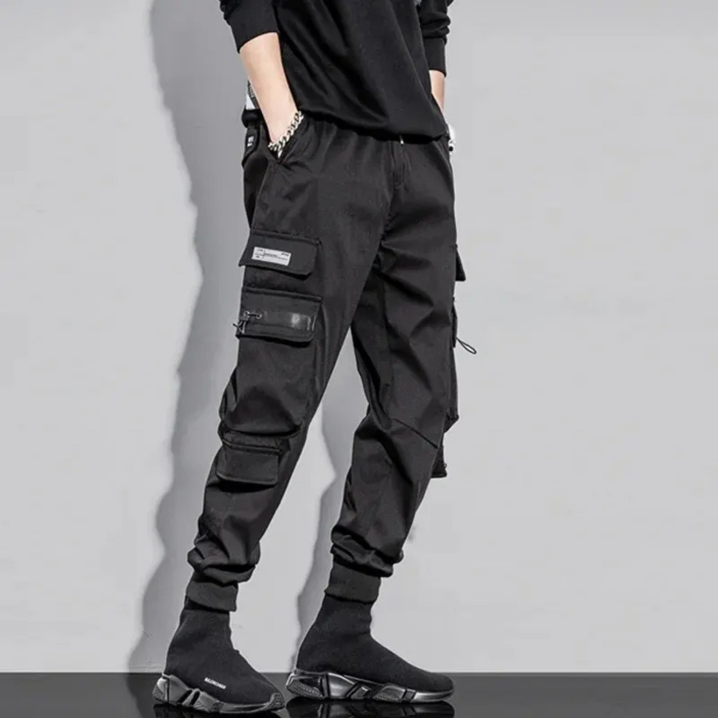 Relaxed Fit Men's Cargo Pants with Multiple Pockets