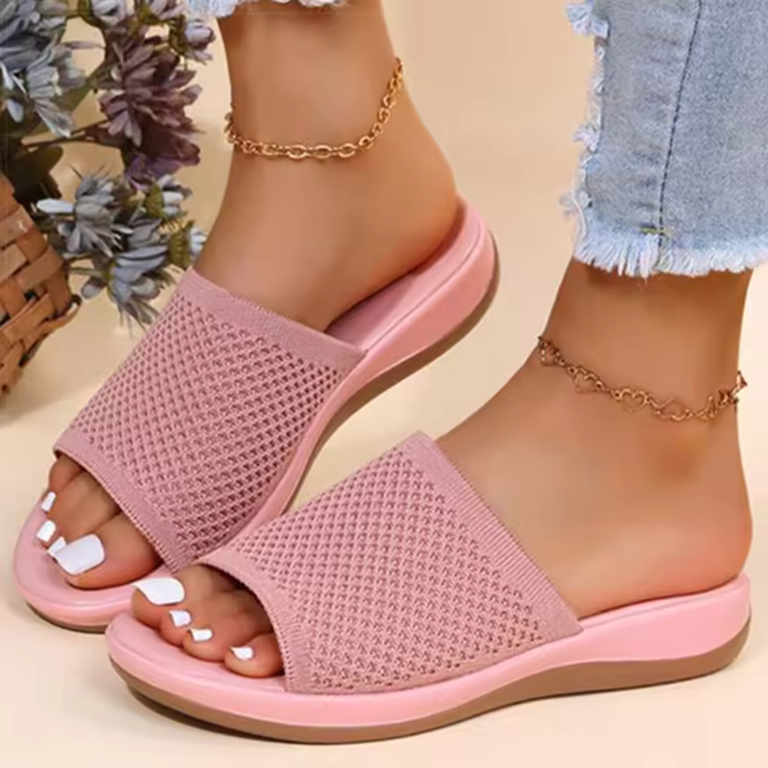 Ladies Summer Flip Flops - VogeLuxe
