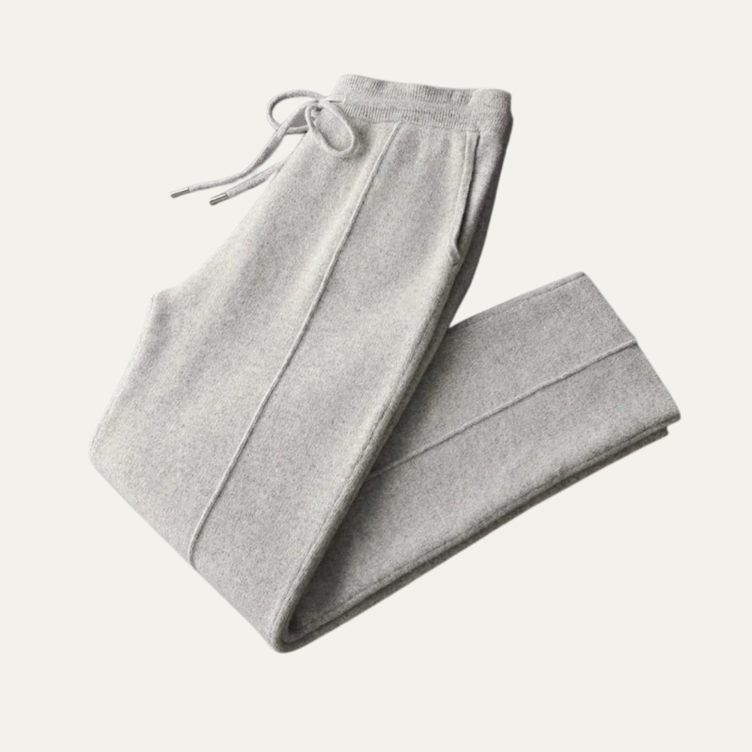 VogeLuxe | Men’s Relaxed Knit Jogger Trousers