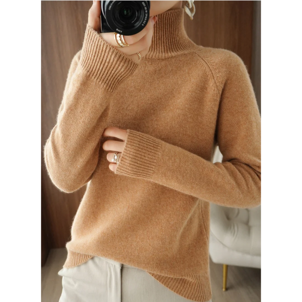Cozy Women's Crew Neck Winter Sweater