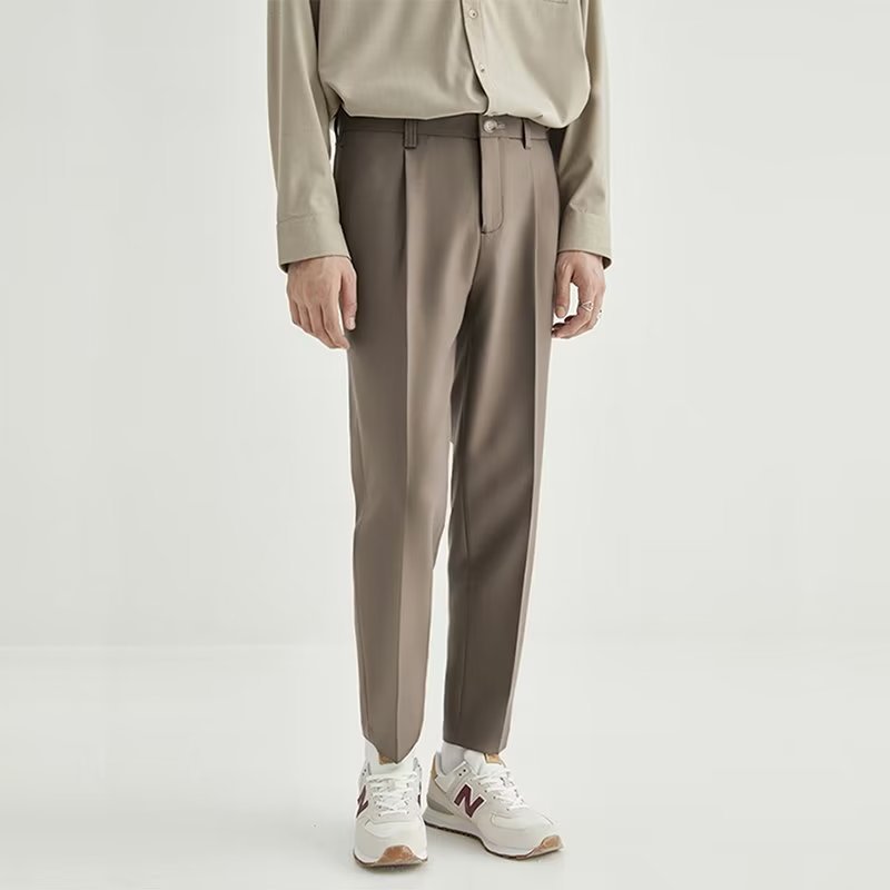 Classic Fit Mens Pleated Crop Trousers