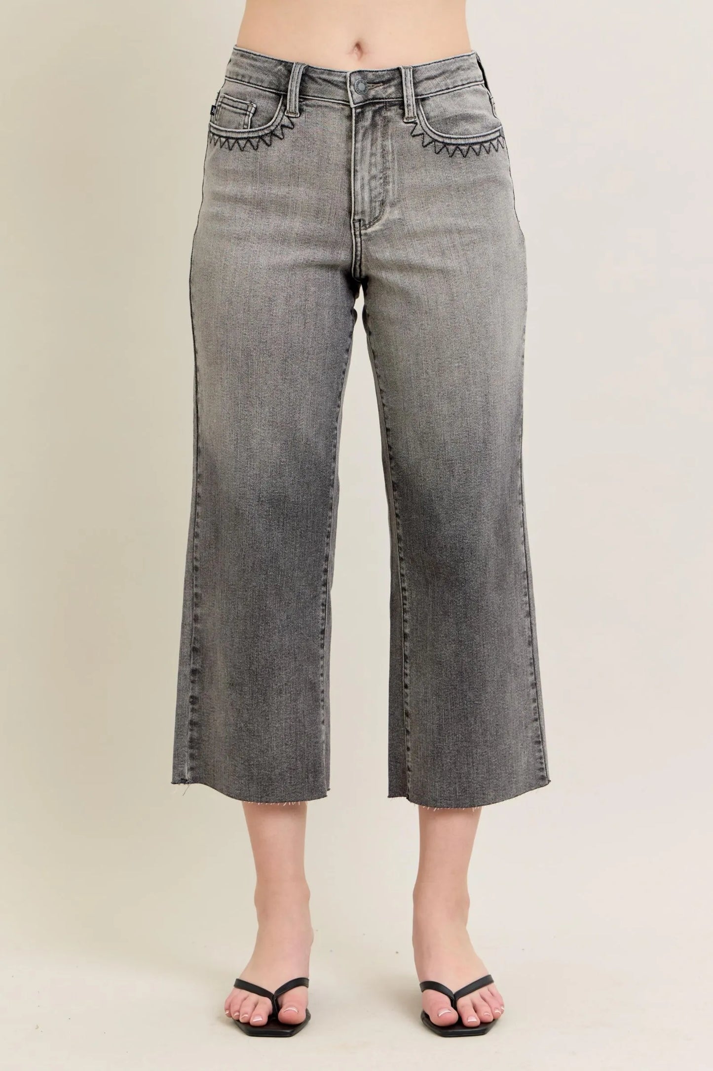 Comfy Women's Relaxed Fit Capri Pants - BritishElegance