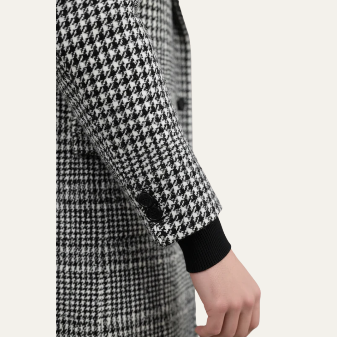 VogeLuxe | Men’s Classic Plaid Topcoat