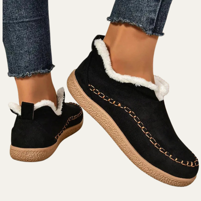 VogeLuxe | Women’s Cozy Faux Fur Lined Slip On Moccasin Shoe