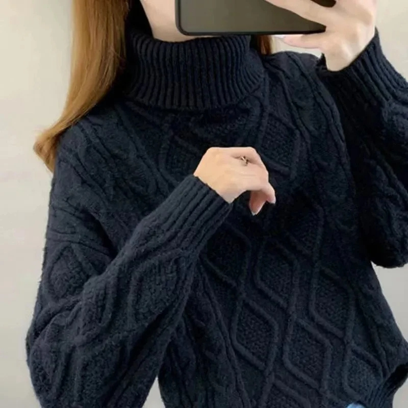 Cozy Women's Oversized Turtleneck Jumper